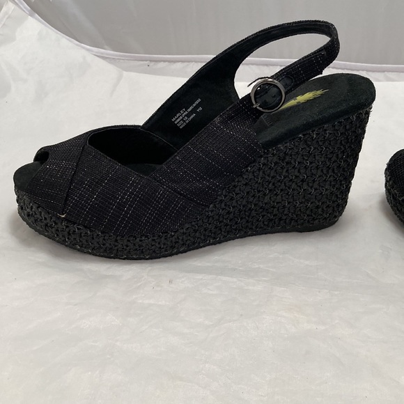 VOLATILE Marley Wedge - Picture 8 of 13